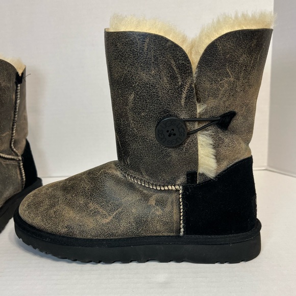 Ugg Bailey Button‎ Bomber Boots 5838 Womens Size 10 - Picture 1 of 13